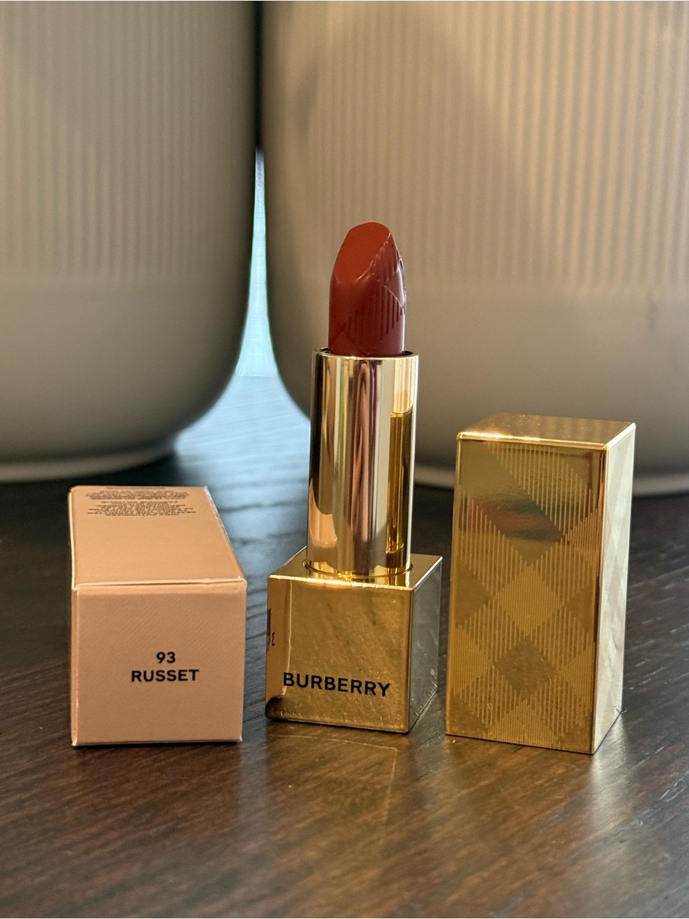 Burberry Kisses Satin Lip Color 93 Russet Lipstick NIB ✨ Luxury Makeup - Picture 2 of 3
